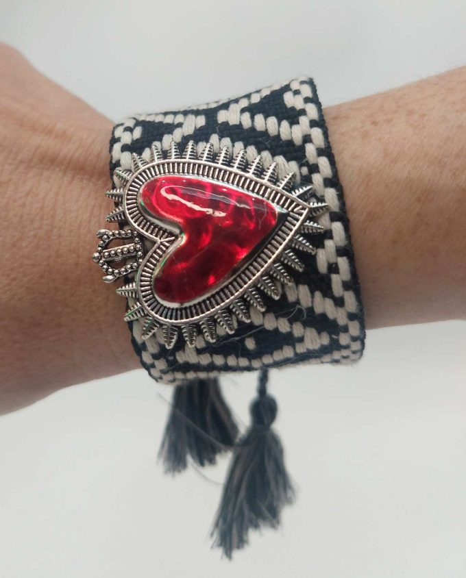 Bracelet Fabric Black White Red Heart